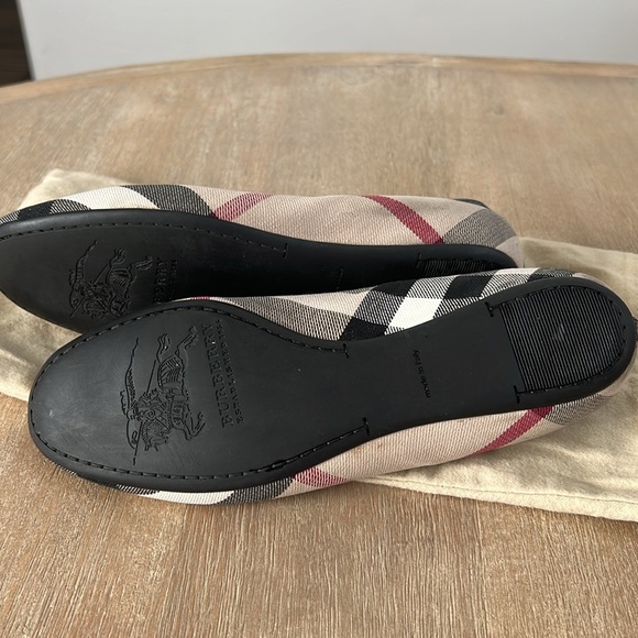 Burberry Ballet Flats 39 8.5 - Picture 4 of 7